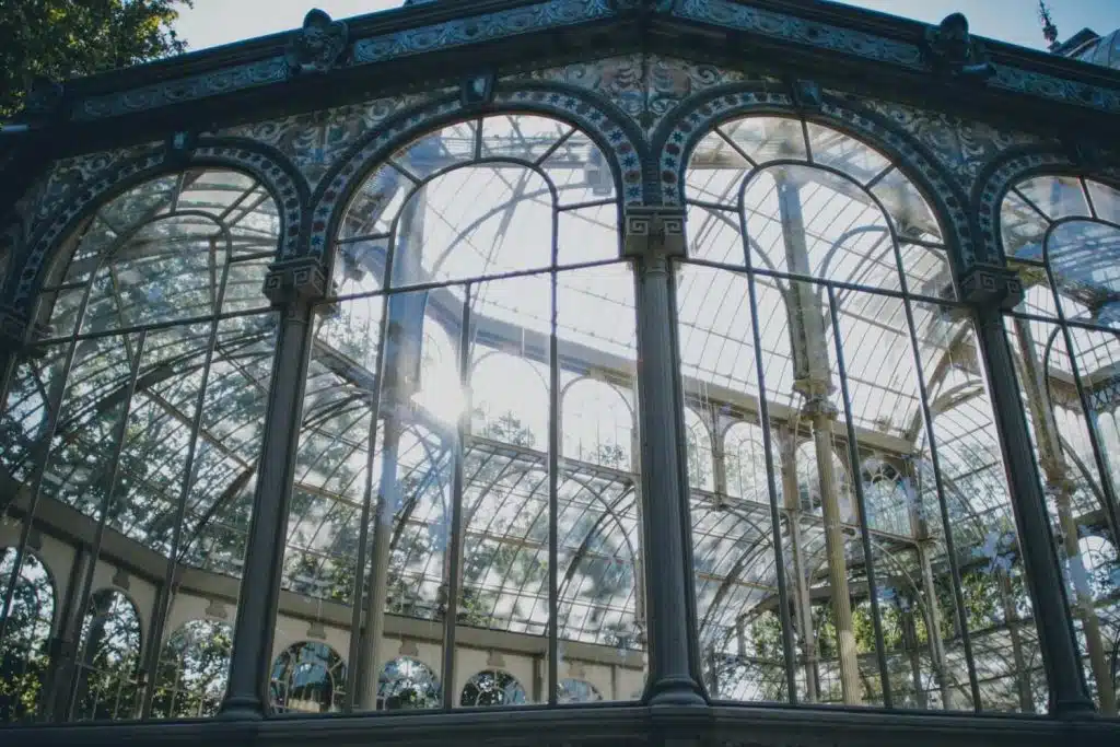 How Do You Design a Victorian Style Conservatory? Architectural Elements That Define the Look